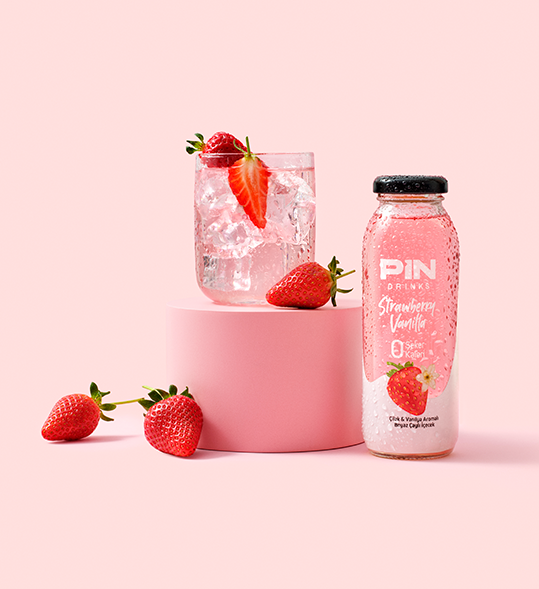 24 x Strawberry & Vanilla 250 ml GLASS